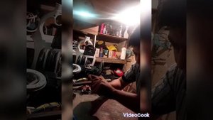 Искрит пылесос меняем щетки чистим якорь