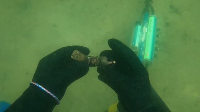 Подводный поиск с металлоискателем. Озеро Белое. Беларусь. смотреть онлайн