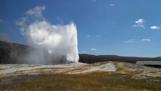 Old Faithful- Yellowstone NP смотреть онлайн