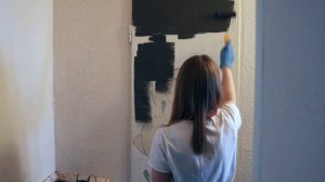 Обновляем старые двери! Красим в глубокий серый оттенок