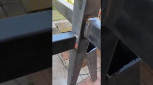 Полуавтомат Динамика Аврора 1600.Сварка входной группы из профиля 3мм.