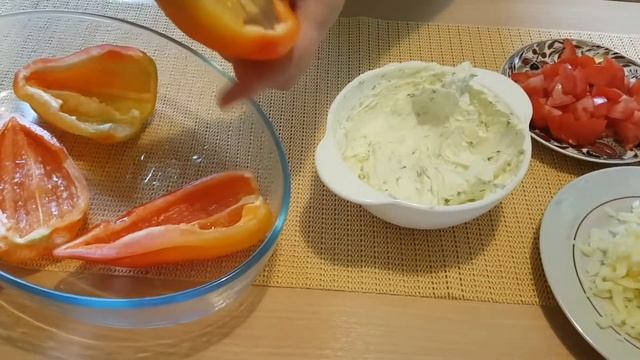 Закуска из печеного перца с сыром