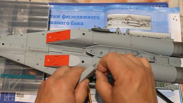 Сборка модели самолета МиГ 29 от DeAgostini №78. смотреть онлайн