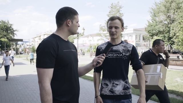 Как вы думаете, сколько процентов девушек встречаются с парнями из-за денег? смотреть онлайн