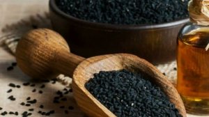 ҚОРА СЕДАНА ЁҒИНИНГ ЗАРАРЛАРИ. ТЕРИ ВА СОЧ УЧУН ФОЙДАСИ. QORA SEDANA YOG‘INING ZARARI.