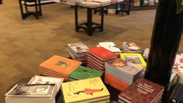 Nikon COOLPIX P1000. Лондон. Урок 86. Фотошкола Олега Зотова. смотреть онлайн