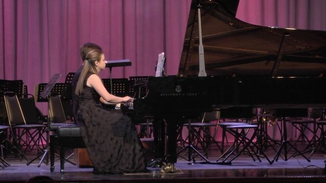 Произведения Михаила Глинки играет симфонический оркестр Курской филармонии. Дирижёр - Юлия Жаркова смотреть онлайн