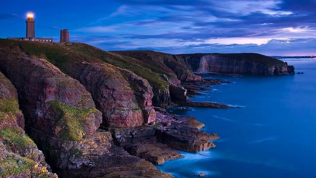 Christophe Goze - Promenade with Satie смотреть онлайн