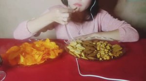 ASMR- хрустящие  чипсы и сухарики!