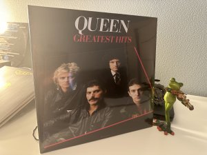 Распаковка винила 005. Queen - Greatest Hits I (1981/2016  // VIRGIN EMI)