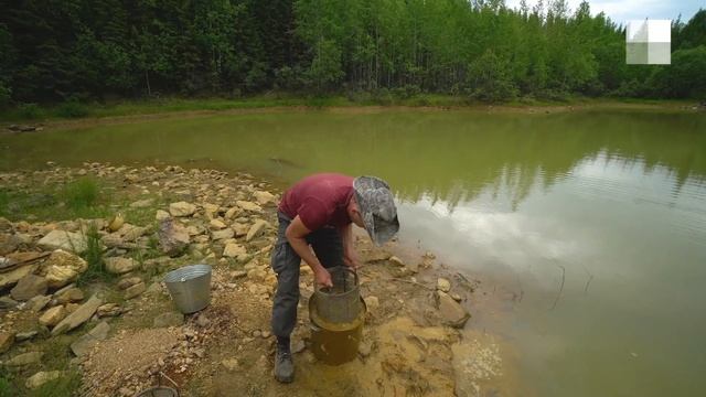 Как добывают золото? Репортаж из поселка в Пермском крае, где работают старатели смотреть онлайн