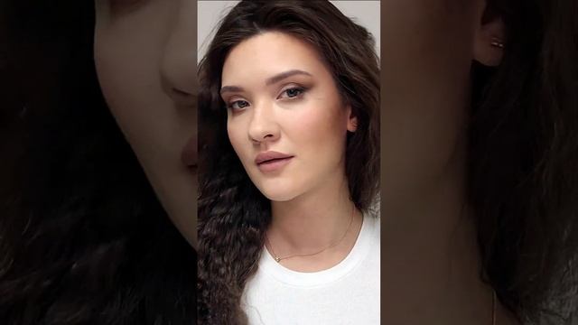 ?Самый популярный макияж 2022 года.Тени Yves Saint Laurent 05. Стрелочка Cascade of colours №201 смотреть онлайн