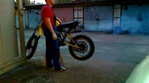 Минск кросс 3.221 заводим и газуем  minsk cross 125cc m1nsk