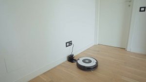 Aspiratorul Roomba 605 este Random și Ieftin #reviuHCT