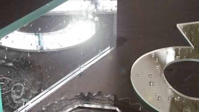 Дизайн изделий из листового стекла МГХПА смотреть онлайн