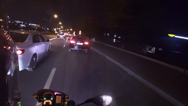 Как ездить на мотоцикле по Москве? смотреть онлайн