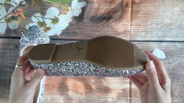 Обзор и продажа Балетки с мелкими блестками The Shoes смотреть онлайн