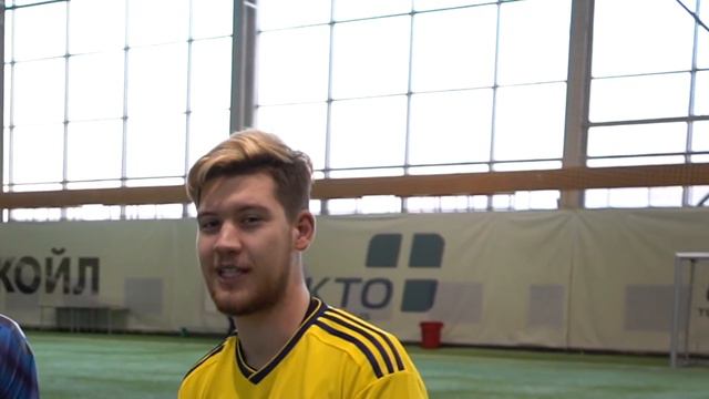 ПЕРВЫЙ ПРОСМОТР В КОМАНДУ // в ФК олЕЕЕГ появился подписчик и блогер! смотреть онлайн