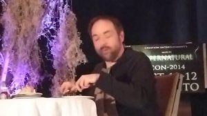 Mark Sheppard having dinner during his panel with Misha Collins Part 1