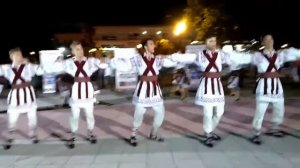 Молдаване танцуют Sirtaki
