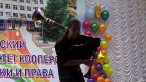 Никита Кобзарь играет на волынке. 15.11.2013