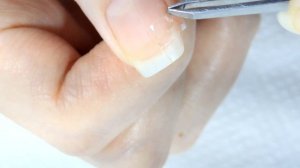 Ремонт ногтя базой и салфеткой