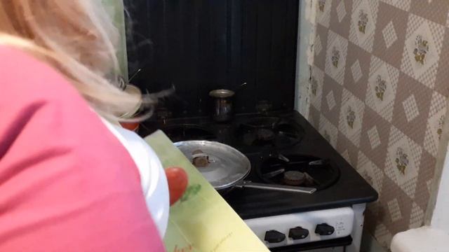 МУКБАНГ ГОТОВИМ ВМЕСТЕ И НАВОДИМ КРАСОТУ смотреть онлайн