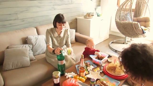 VLOG День Рождения Марфы: Как отметить 1 год? ? Младенец ест утку руками? и Торт со свечкой ? смотреть онлайн