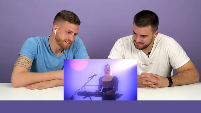Испанцы слушают русские каверы