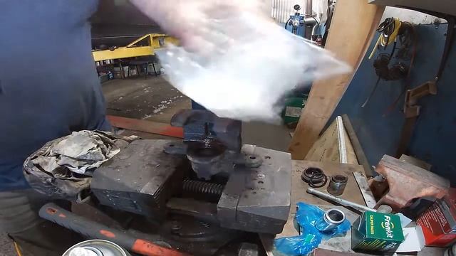 Kia Cerato - Неравномерный износ задних колодок ? смотреть онлайн