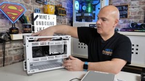 Coolermaster Masterbox ITX NR200P Big Features Small Case