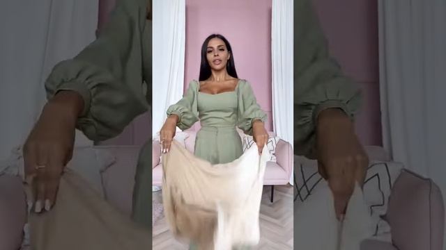 Бежевый или Зеленый костюм? Какой бы надела? смотреть онлайн