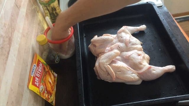 Как приготовить курицу в духовке. Запеченная курица от Ивана!