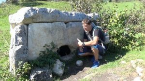 Поход к дольменам. Дольменное городище возле х.Кизинка.