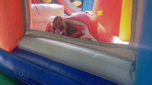 Ура! Каникулы!!! смотреть онлайн