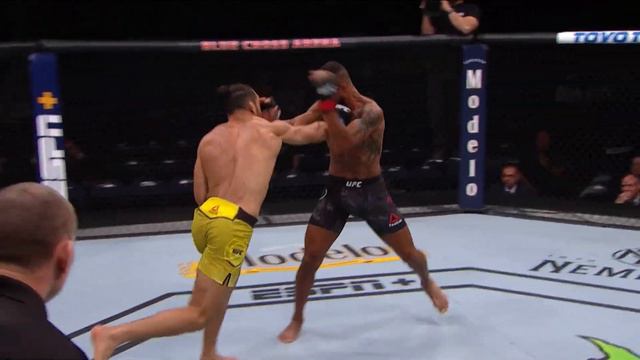#UFCVegas81 Michel Pereira Finaliza Danny Roberts