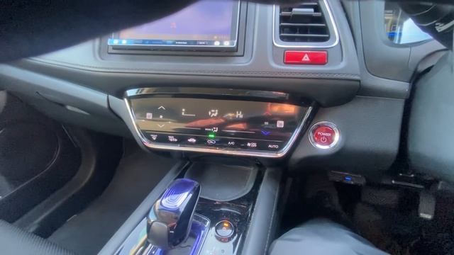 НА АВТОРЫНКЕ ЗЕЛЕНЫЙ УГОЛ ОДИН ХЛАМ?