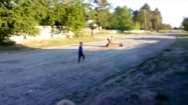 Самодельная машинка для сына.плкатушки
