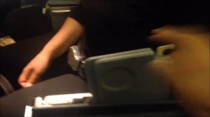 Столик трансформер в самолете / Convertible table in plane