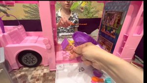 День Рождения Liz и обзор Дом на колёсах Barbie