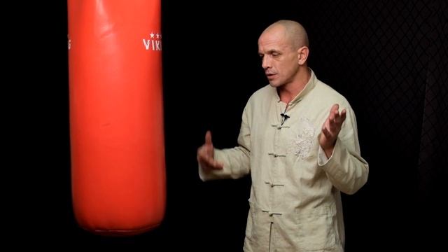 Техника ударов локтями через фрактал движения смотреть онлайн