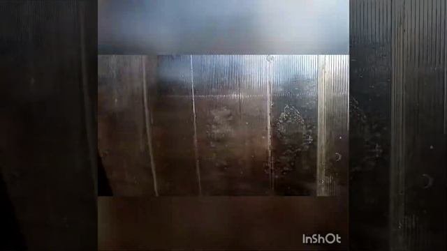 Доделал навес и обустроил место под навесом.