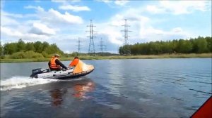 На гребне волны на лодках пвх нднд Риф Тритон 340 и Икс Ривер 360