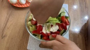 Салат с айсбергом. Айсберг салаты. Легкий салат. Казакша рецепт.
