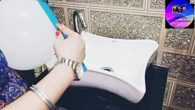 Static Electricity How to bend stream of water with Static Electricity