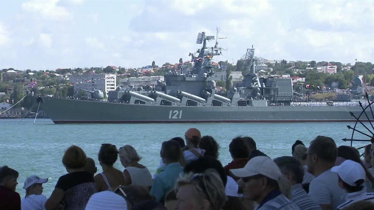 Военно-спортивный праздник проходит в Севастополе