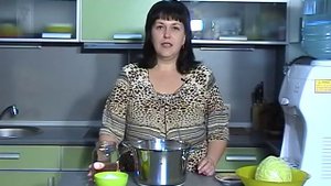 Квашеная капуста в банке, по вкусу как бочковая! Необычный, но простой рецепт .