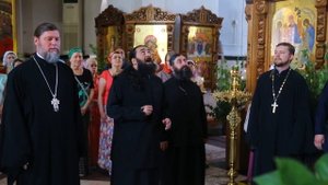 Серафим (Бит-Хариби) в храме Рождества Христова