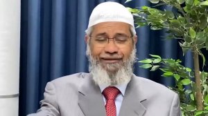 Является ли Сунной покрывать голову во время намаза?