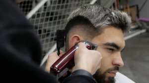 Стрижка машинкой низкий фейд (low fade) | Плавный переход в мужской стрижке